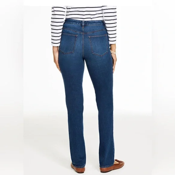Talbots Women's Heritage Straight Leg Jeans. Size 8 - Picture 2 of 6